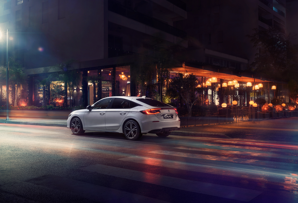 27ym-civic-advance-rear-static-city-restaurant-sp-rgb.png